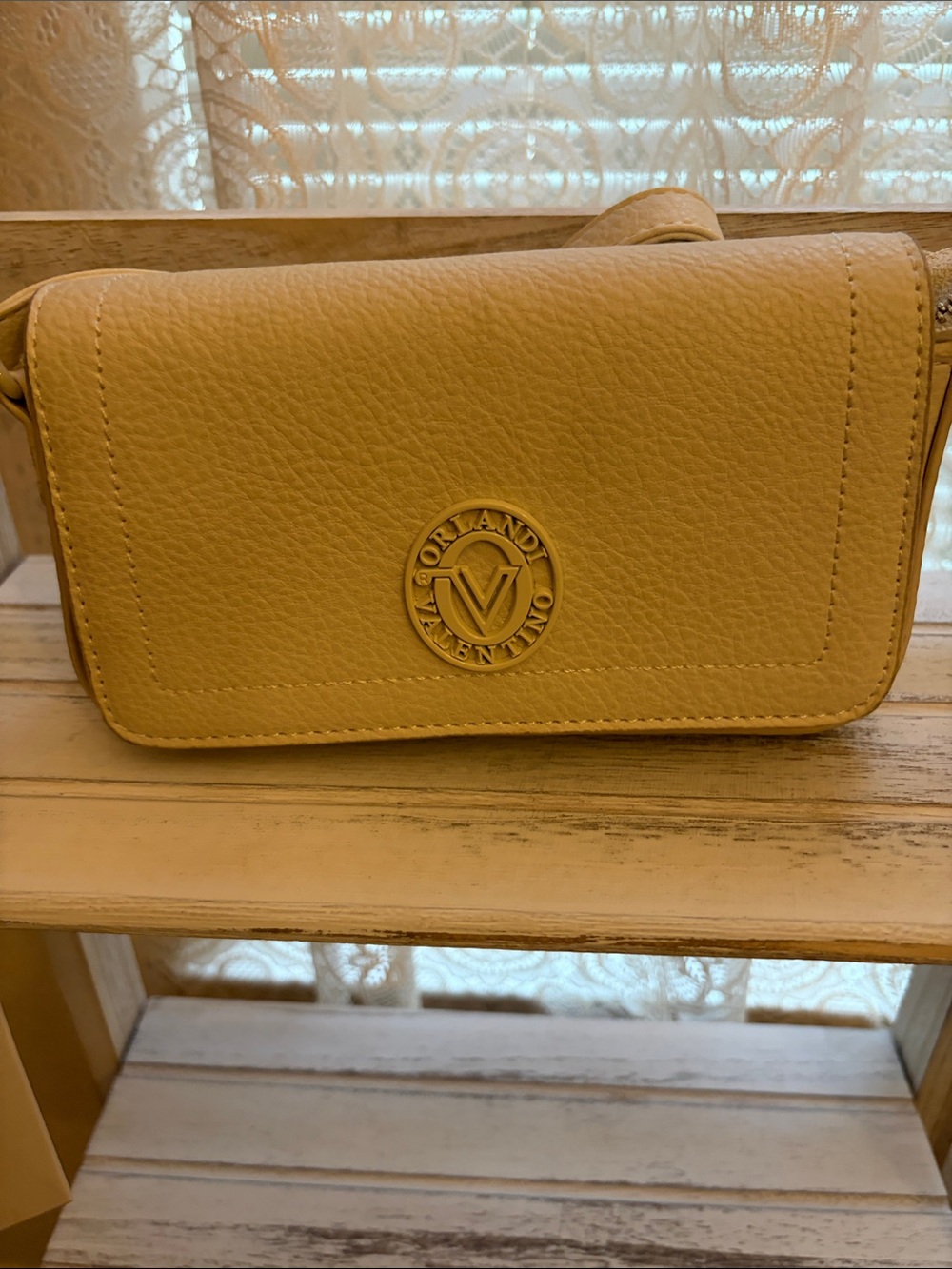 Valentino by Mario Valentino V-3033 Off White Crossbody Bag NWT MSRP $210